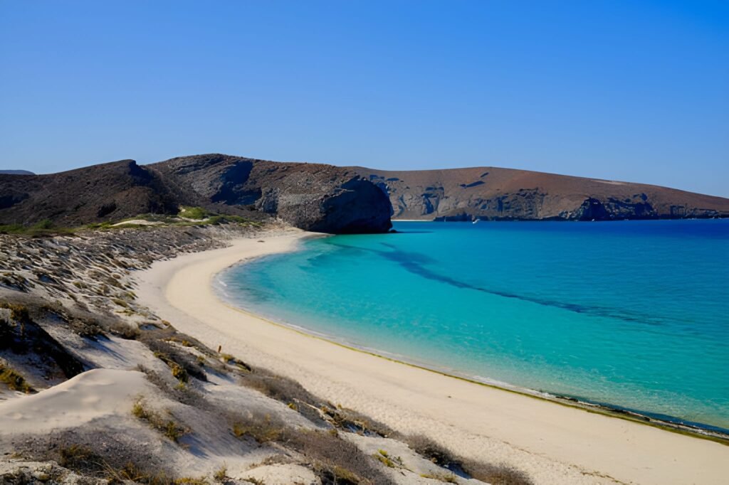 Travel guide to Todos Santos Baja California Mexico